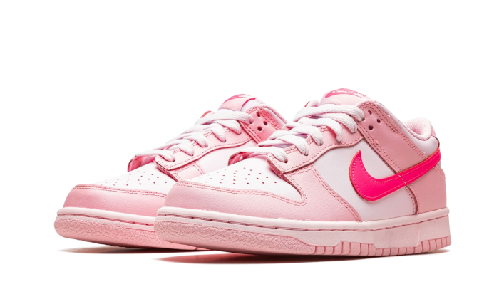 Nike Dunk Low Triple Pink GS - UNISOLE
