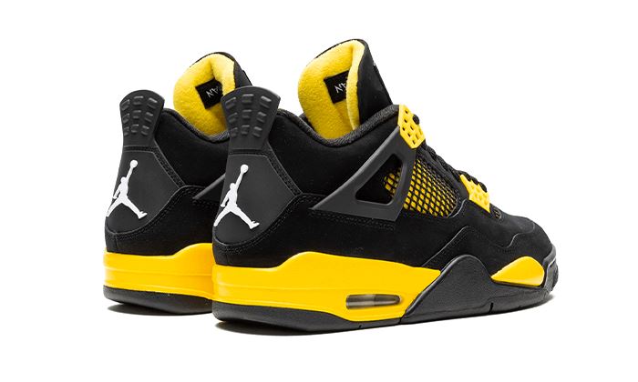 Air Jordan 4 Retro Thunder (2023) - UNISOLE